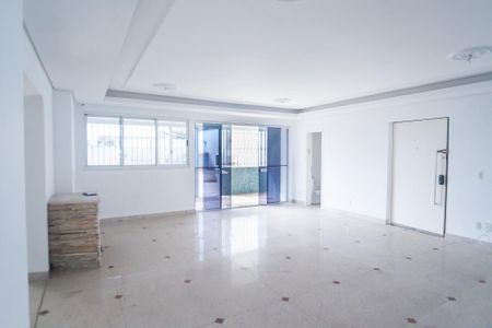 Apartamento à venda com 290m², 3 quartos e 3 vagas Apartamento à venda com 290m², 3 quartos e 3 vagassala
