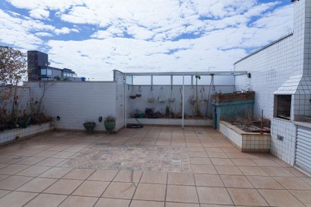 Apartamento à venda com 290m², 3 quartos e 3 vagas Apartamento à venda com 290m², 3 quartos e 3 vagasÁrea externa - privativa Área externa - privativa