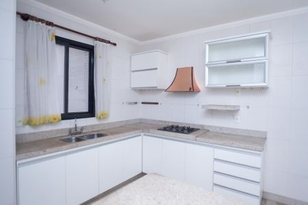 Apartamento à venda com 290m², 3 quartos e 3 vagas Apartamento à venda com 290m², 3 quartos e 3 vagasCozinha