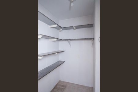 Apartamento à venda com 290m², 3 quartos e 3 vagas Apartamento à venda com 290m², 3 quartos e 3 vagasDespensa