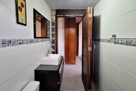 Apartamento para alugar com 188m², 4 quartos e sem vaga Apartamento para alugar com 188m², 4 quartos e sem vagaBanheiro da Suíte 1