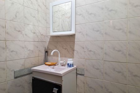 Apartamento para alugar com 188m², 4 quartos e sem vaga Apartamento para alugar com 188m², 4 quartos e sem vagaBanheiro 2