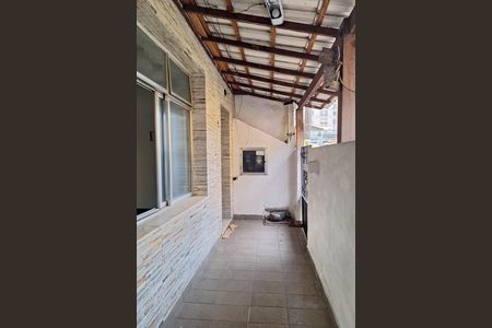 Apartamento para alugar com 188m², 4 quartos e sem vaga Apartamento para alugar com 188m², 4 quartos e sem vagaVaranda da Sala 1