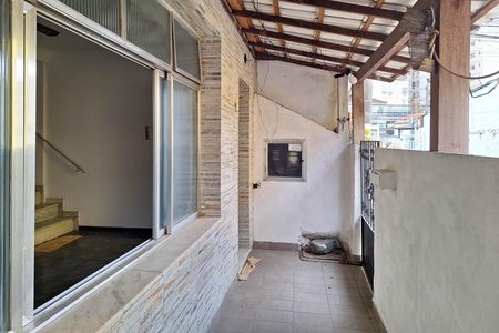 Apartamento para alugar com 188m², 4 quartos e sem vaga Apartamento para alugar com 188m², 4 quartos e sem vagaVaranda da Sala 1
