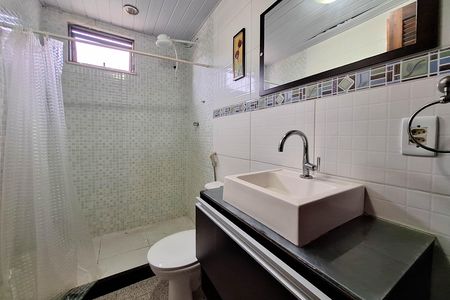 Apartamento para alugar com 188m², 4 quartos e sem vaga Apartamento para alugar com 188m², 4 quartos e sem vagaBanheiro da Suíte 1