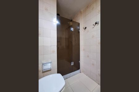 Apartamento para alugar com 188m², 4 quartos e sem vaga Apartamento para alugar com 188m², 4 quartos e sem vagaBanheiro 1