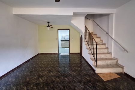 Apartamento para alugar com 188m², 4 quartos e sem vaga Apartamento para alugar com 188m², 4 quartos e sem vagaSala 1