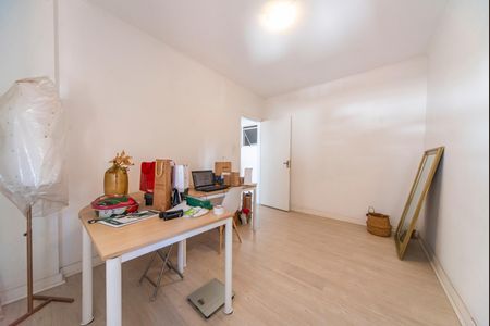 Apartamento à venda com 137m², 2 quartos e sem vagaQuarto 2