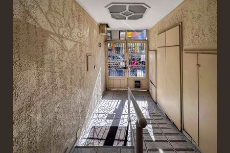 Apartamento à venda com 137m², 2 quartos e sem vagaHall social