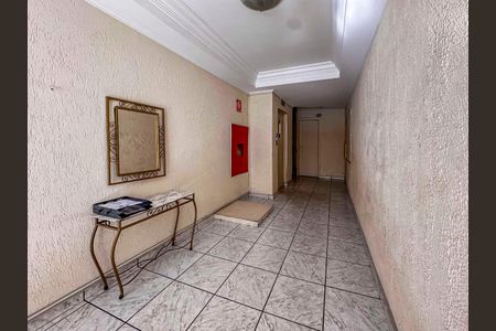 Apartamento à venda com 137m², 2 quartos e sem vagaHall social