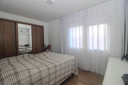 Apartamento à venda com 67m², 2 quartos e 1 vaga Apartamento à venda com 67m², 2 quartos e 1 vagaSuite