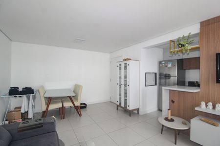 Apartamento à venda com 67m², 2 quartos e 1 vaga Apartamento à venda com 67m², 2 quartos e 1 vagaSala