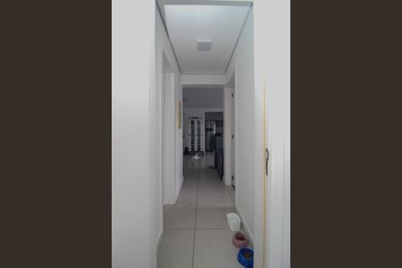 Corredor de apartamento à venda com 2 quartos, 67m² em Cavalhada, Porto Alegre