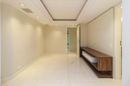 Sala de TV de apartamento para alugar com 3 quartos, 200m² em Campo Belo, São Paulo