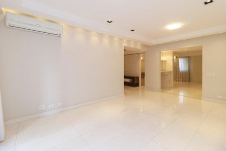 Sala de apartamento para alugar com 3 quartos, 200m² em Campo Belo, São Paulo