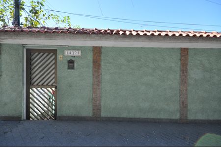Fachada de casa para alugar com 2 quartos, 70m² em Horto Florestal, São Paulo