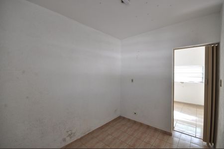 Quarto 2 de casa para alugar com 2 quartos, 70m² em Horto Florestal, São Paulo