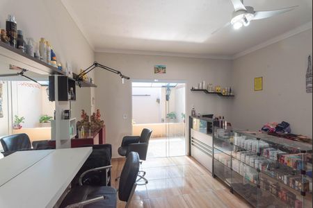 Casa 2- Sala de casa à venda com 2 quartos, 385m² em Jardim Planalto de Viracopos, Campinas