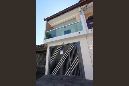 Fachada de casa à venda com 3 quartos, 70m² em Conjunto Residencial Sitio Oratorio, São Paulo