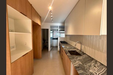 Apartamento à venda com 3 quartos, 98m² em Indianópolis, São Paulo