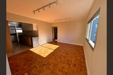 Apartamento à venda com 3 quartos, 98m² em Indianópolis, São Paulo