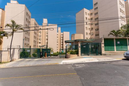 Fachada do Prédio de apartamento à venda com 3 quartos, 65m² em Loteamento Parque São Martinho, Campinas