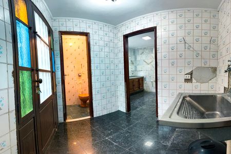 Casa à venda com 228m², 3 quartos e 3 vagas