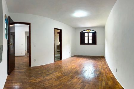 Casa à venda com 3 quartos, 228m² em Jardim Monte Kemel, São Paulo