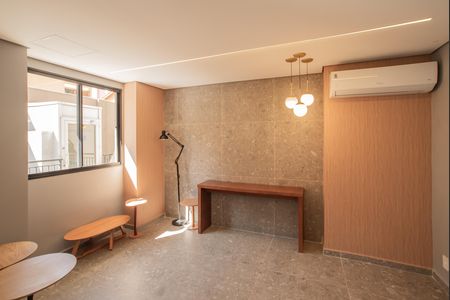 Apartamento para alugar com 34m², 2 quartos e sem vaga Apartamento para alugar com 34m², 2 quartos e sem vagaÁrea comum - Salão de festas