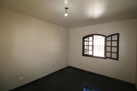Casa para alugar com 124m², 2 quartos e 4 vagasQuarto 1