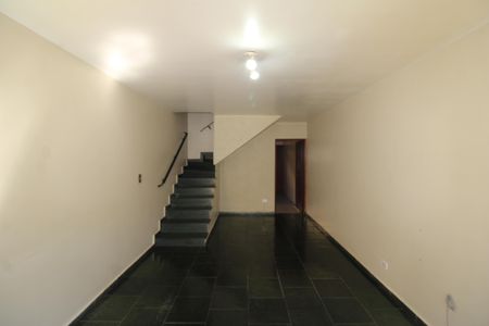 Casa para alugar com 124m², 2 quartos e 4 vagasSala