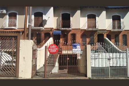 Casa para alugar com 124m², 2 quartos e 4 vagasFachada