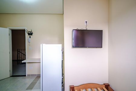 Sala/Quarto de kitnet/studio para alugar com 1 quarto, 20m² em Rio Pequeno, São Paulo