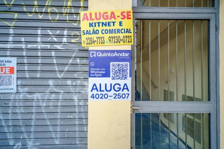 placa instalada em 14/07/2026 com o código PRWW-7 de kitnet/studio para alugar com 1 quarto, 20m² em Rio Pequeno, São Paulo