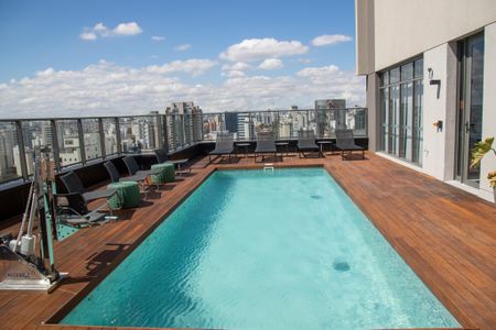 Studio à venda com 27m², 1 quarto e sem vagaPiscina