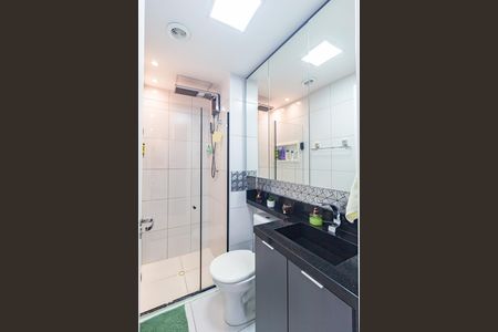Banheiro de apartamento à venda com 2 quartos, 38m² em Jardim Analia Franco, São Paulo
