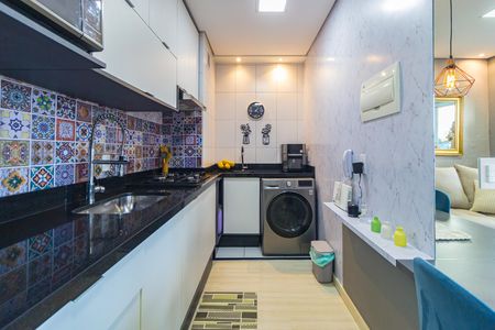 Cozinha de apartamento à venda com 2 quartos, 38m² em Jardim Analia Franco, São Paulo