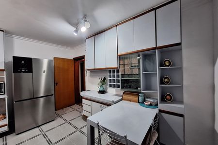 Apartamento para alugar com 136m², 3 quartos e 2 vagasCozinha