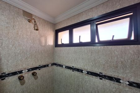 Banheiro Corredor de apartamento para alugar com 3 quartos, 136m² em Vila Bastos, Santo André