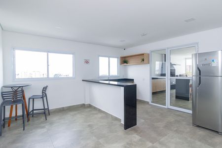 Apartamento para alugar com 34m², 2 quartos e sem vaga Apartamento para alugar com 34m², 2 quartos e sem vagaÁrea comum - Salão de festas