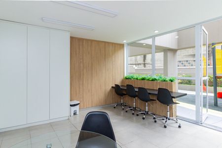 Apartamento para alugar com 34m², 2 quartos e sem vaga Apartamento para alugar com 34m², 2 quartos e sem vagaCoworking