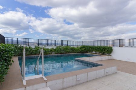 Apartamento para alugar com 34m², 2 quartos e sem vaga Apartamento para alugar com 34m², 2 quartos e sem vagaÁrea comum - Piscina