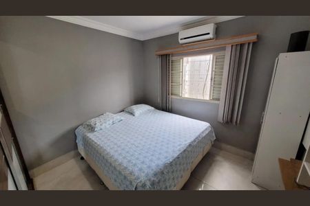 Casa para alugar com 180m², 3 quartos e 2 vagas