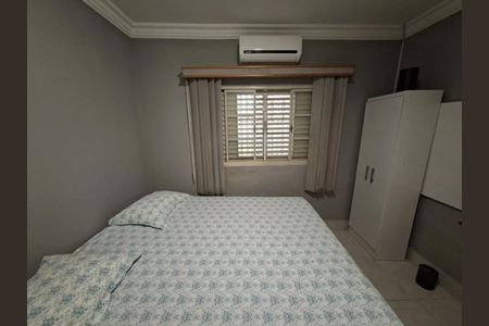 Casa para alugar com 180m², 3 quartos e 2 vagas