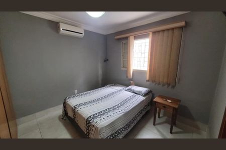 Casa para alugar com 180m², 3 quartos e 2 vagas