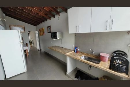 Casa para alugar com 180m², 3 quartos e 2 vagas