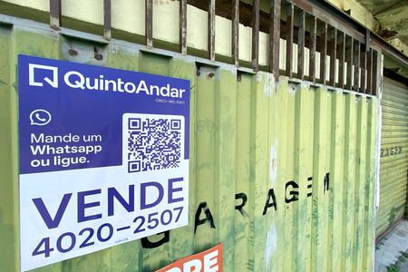 Casa à venda com 218m², 3 quartos e 2 vagas Casa à venda com 218m², 3 quartos e 2 vagasPlaca OJRI-238