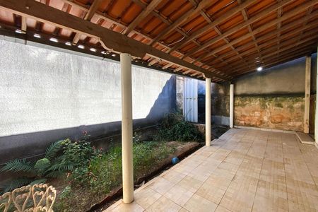 Varanda de casa à venda com 3 quartos, 218m² em Goiânia, Belo Horizonte