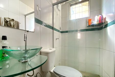 Banheiro de casa à venda com 3 quartos, 218m² em Goiânia, Belo Horizonte