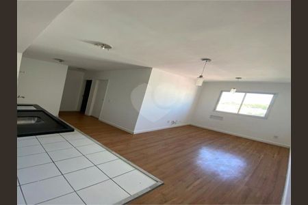 Apartamento à venda com 2 quartos, 42m² em Conjunto Residencial José Bonifácio, São Paulo